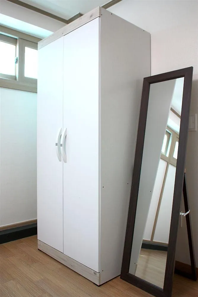 Hostel Stay In Gam Seoul